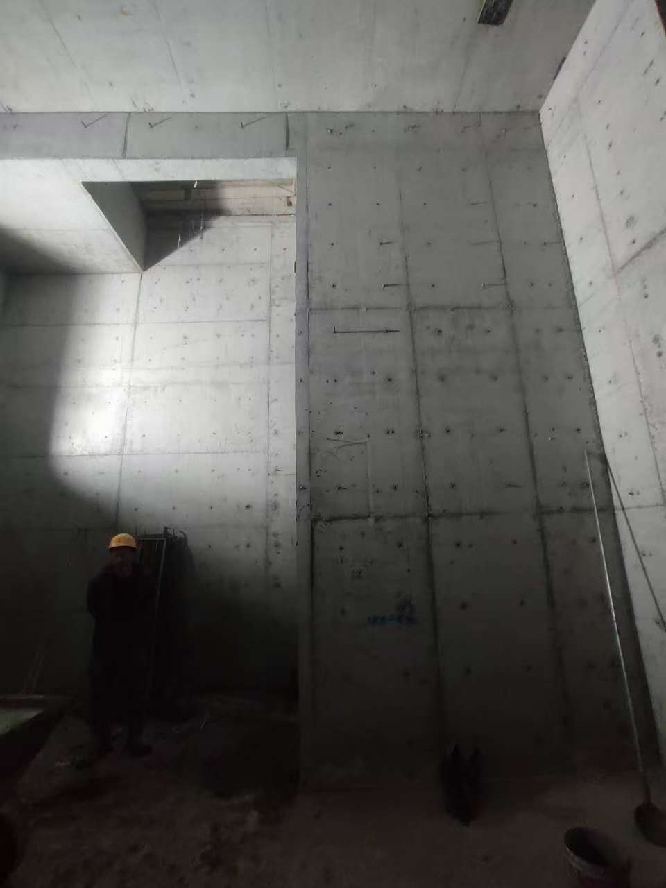 梓潼墙上开槽钢筋断了有影响吗